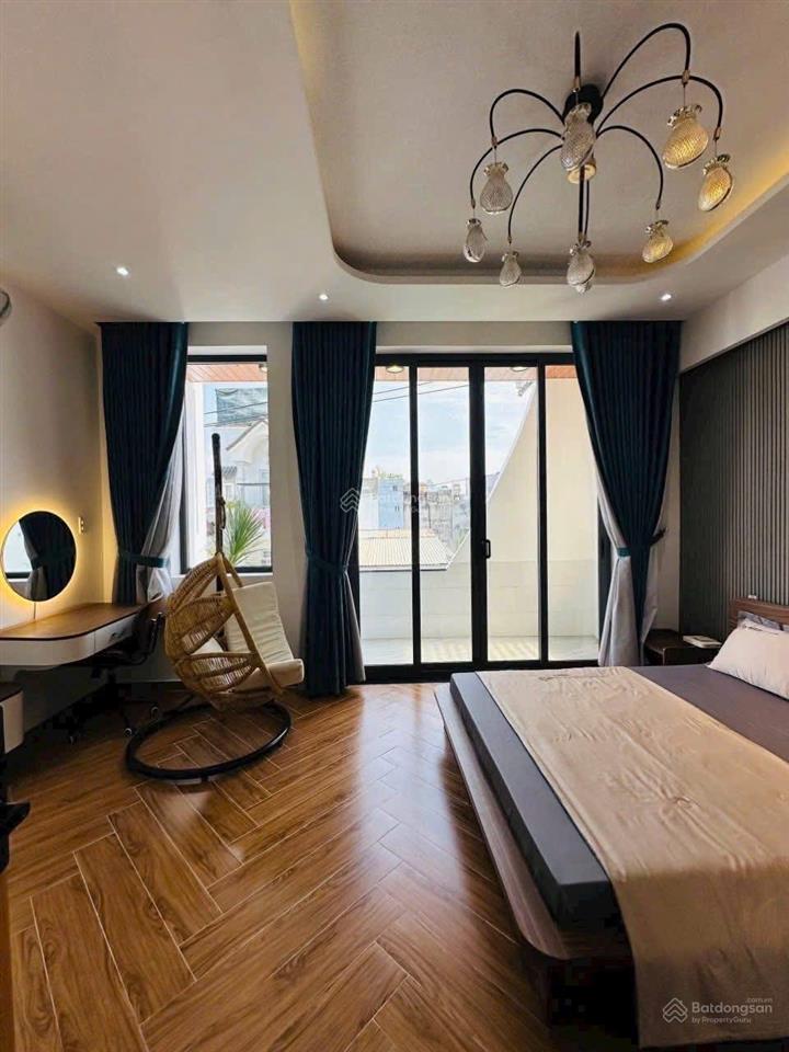 Siêu phẩm 4 lầu nguyễn tiểu la  q.10, 3tỷ550/75m2 gần chợ nguyễn tri phương đang cho thuê 22tr/th.