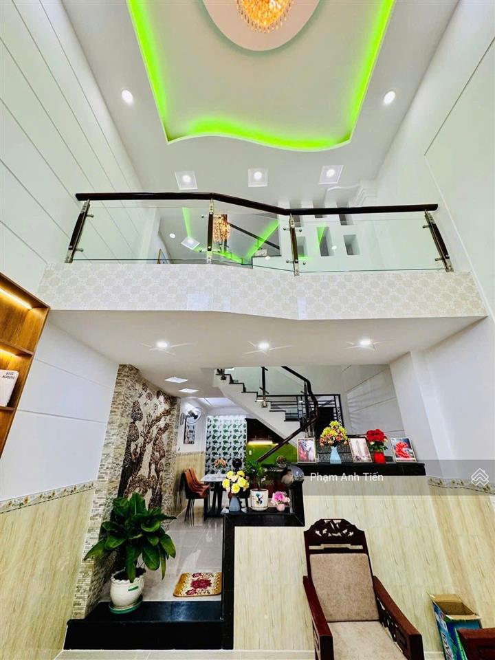 Bán nhà đang cho thuê 32 triệu, đường phan văn hânbình thạnh. 3tỷ890/76,3m2. gần chợ thị nghè