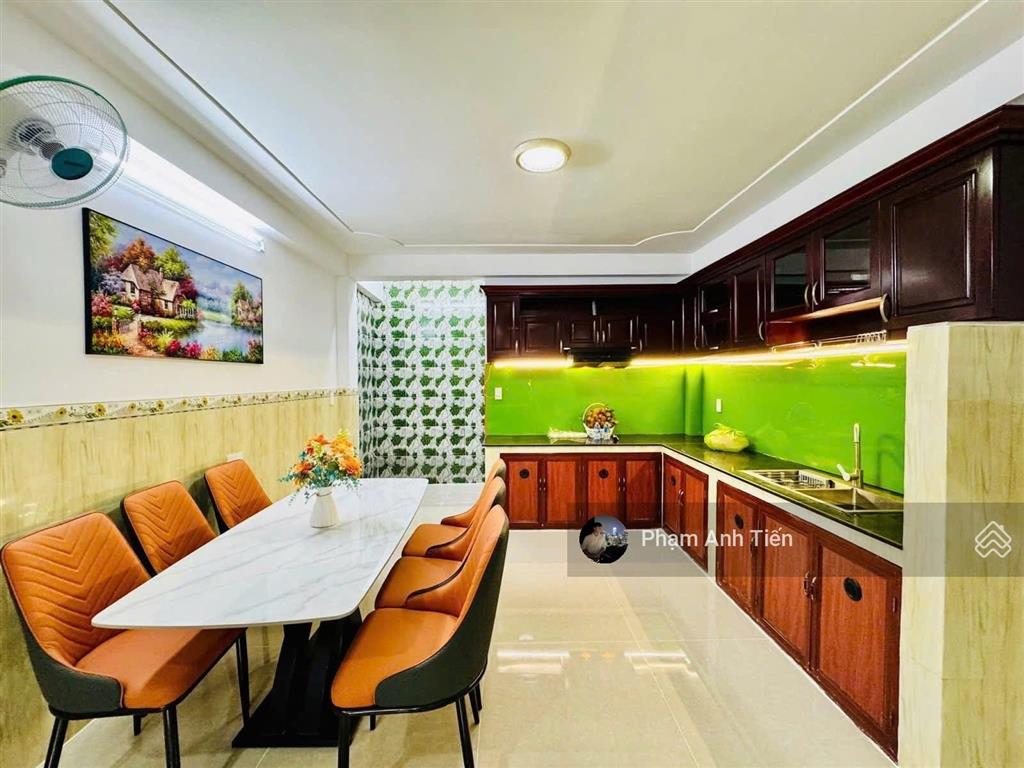 Bán nhà đang cho thuê 32 triệu, đường phan văn hânbình thạnh. 3tỷ890/76,3m2. gần chợ thị nghè