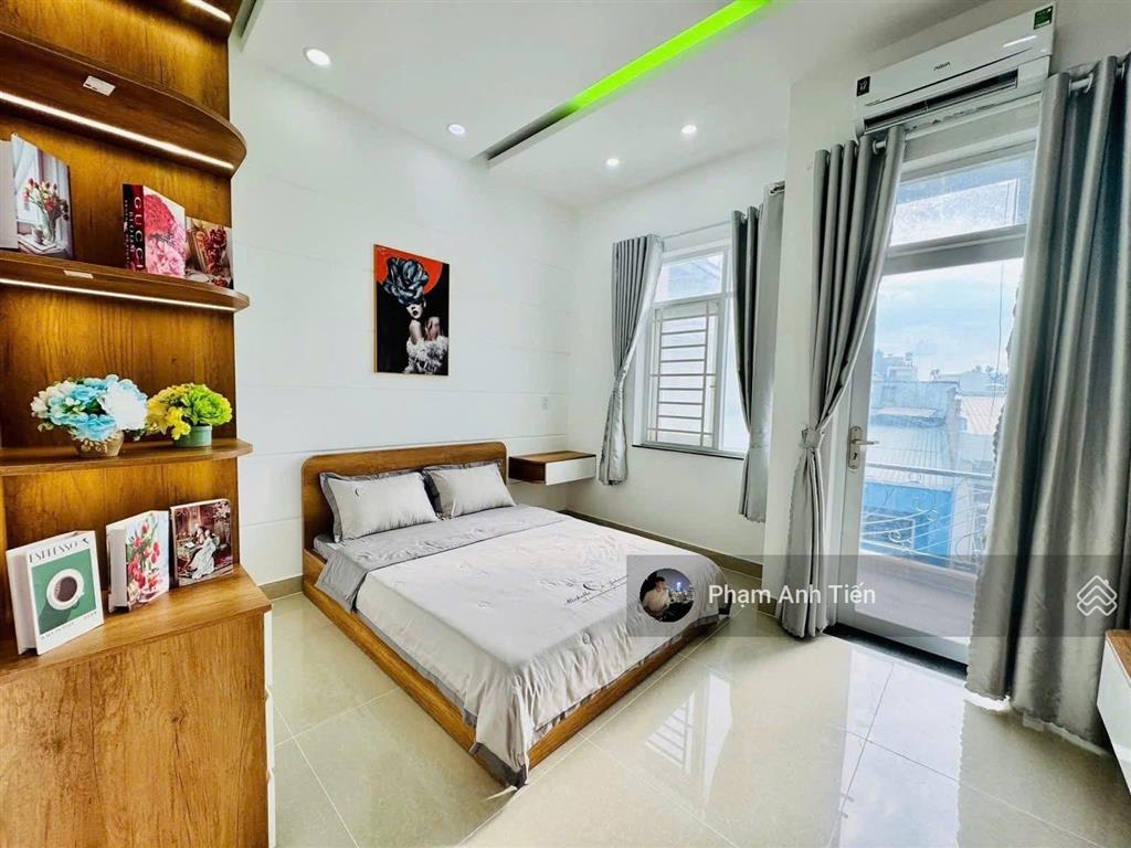 Bán nhà đang cho thuê 32 triệu, đường phan văn hânbình thạnh. 3tỷ890/76,3m2. gần chợ thị nghè