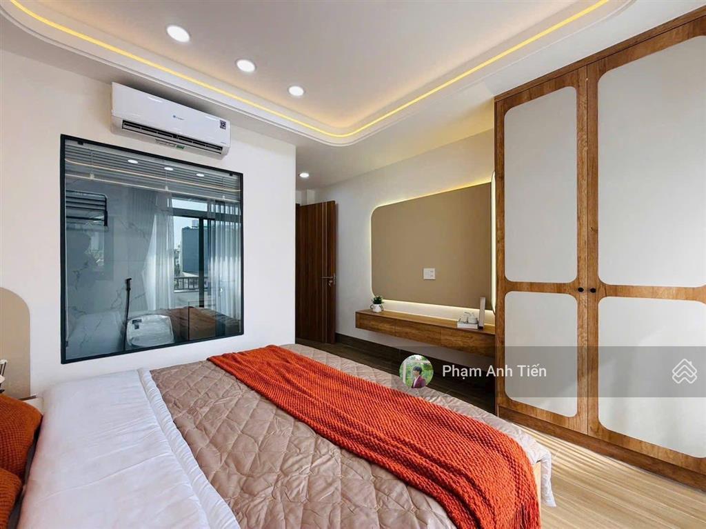 Nhà có sân oto, 4tỷ590/72m2, đường nguyễn thiện thuật  q3, thu nhập 23 tr/th, ngay chợ bàn cờ