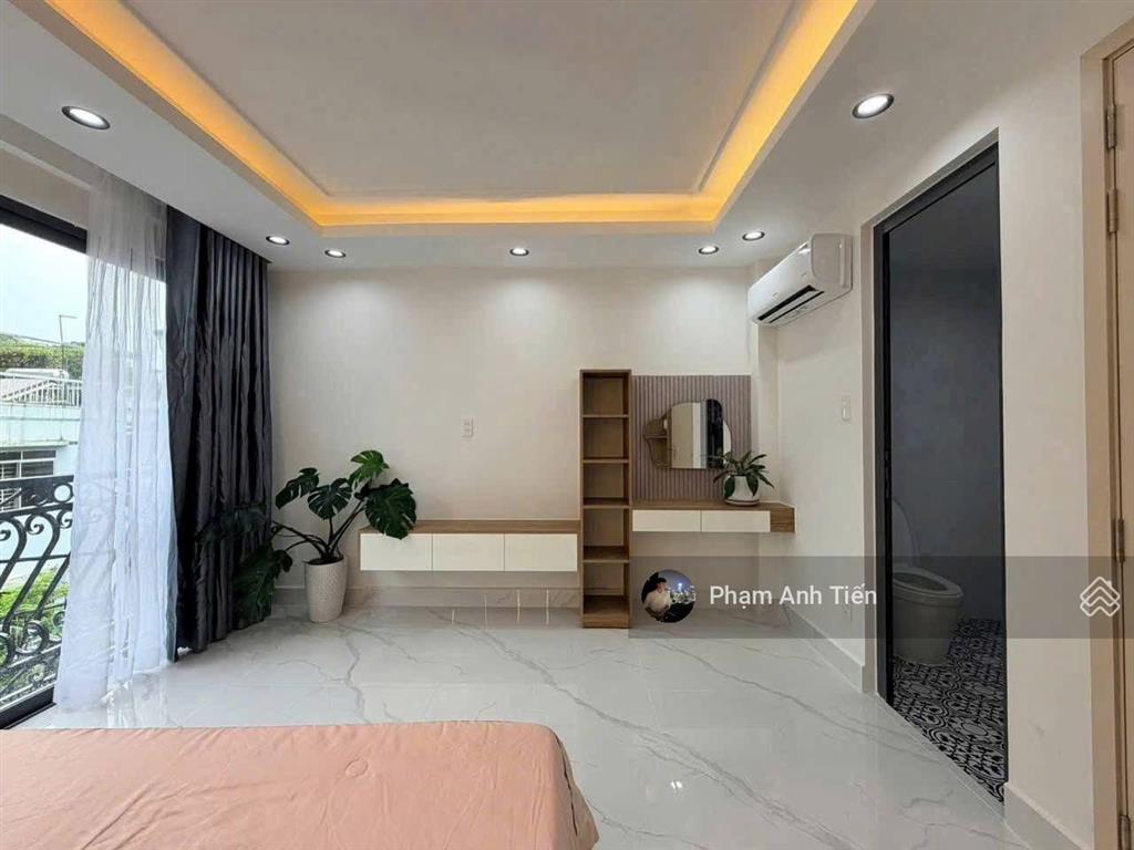 Bán gấp nhà phố, giá 4tỷ590/71,5m2. ngay điện biên phủ q. 1, đang cho thuê 28tr. gần bệnh viện mắt