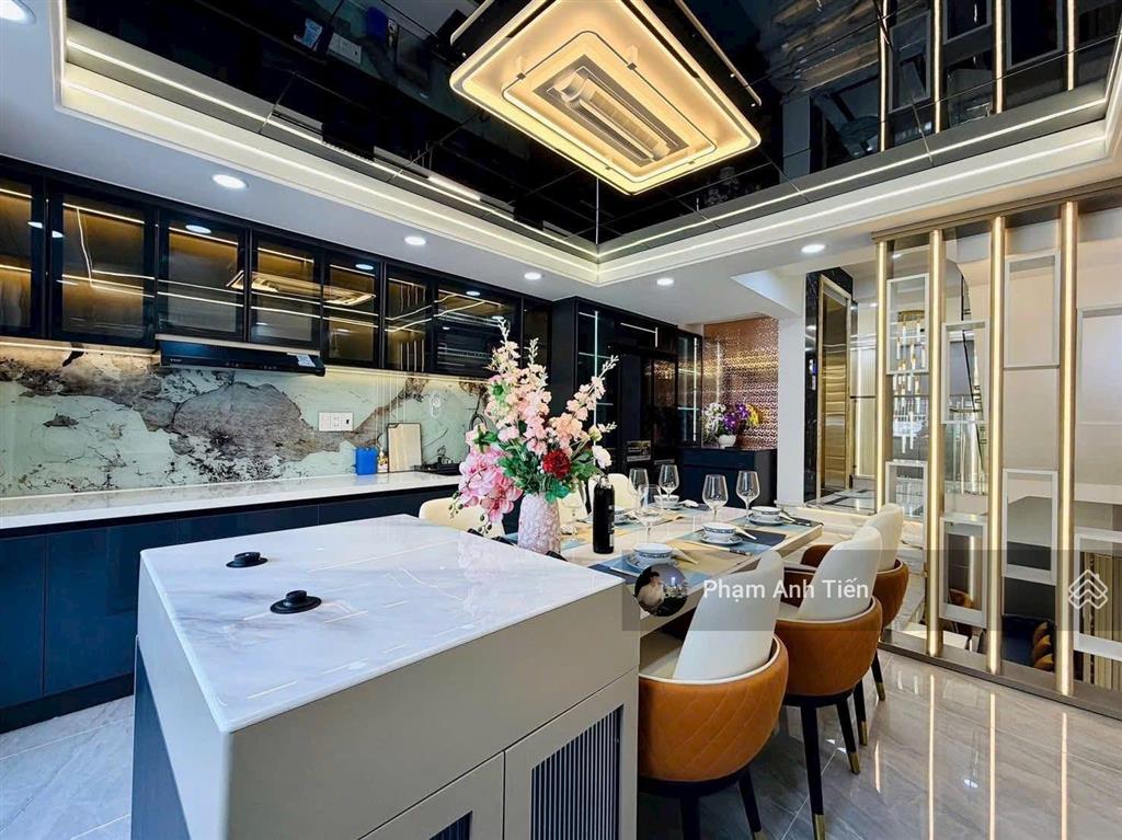 Bán nhà trung tâm đường nguyễn bỉnh khiêm  q.1, 75m2, đang cho thuê 33tr/th. gần chợ đa kao
