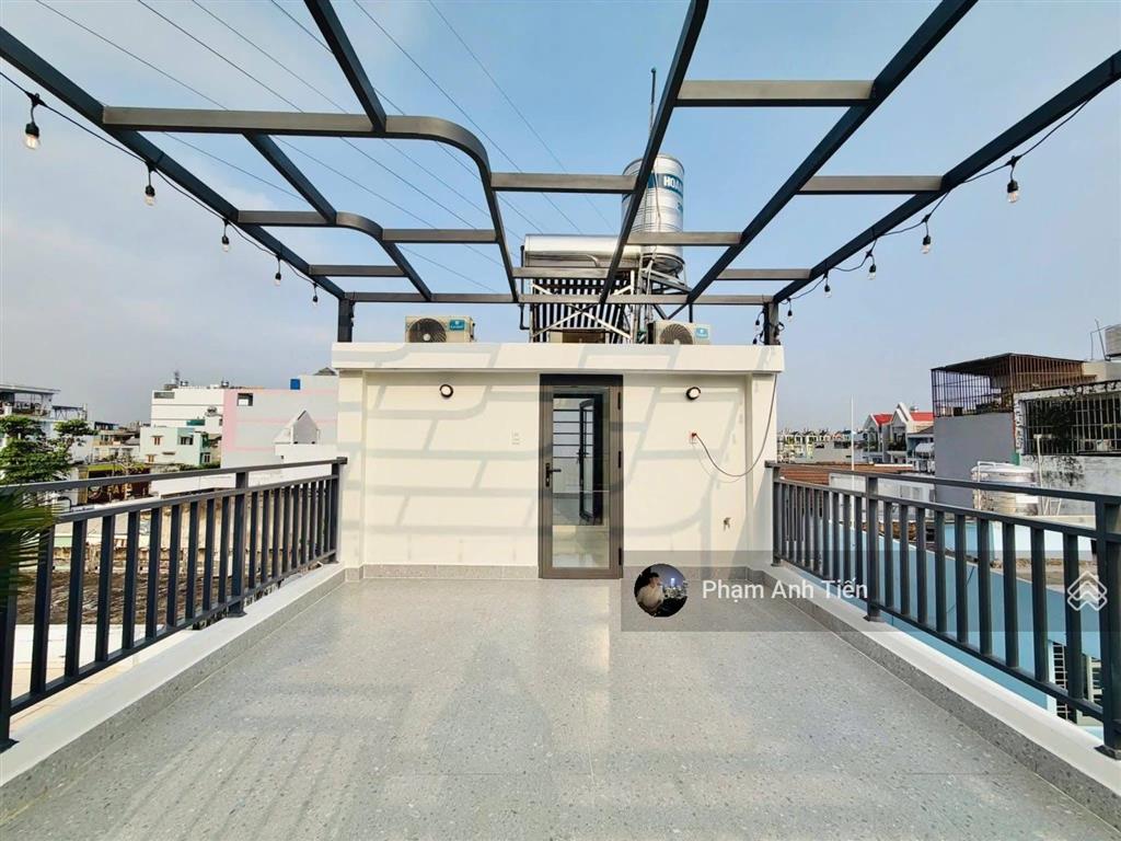 Chính chủ bán nhà ngay trung tâm, đường bạch đằngbình thạnh. giá 3tỷ290/65m2, gần ngã tư hàng xanh