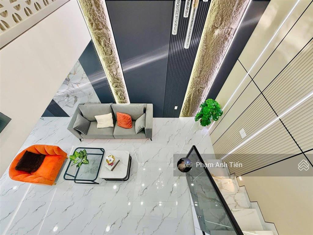 Chính chủ bán nhà ngay trung tâm, đường bạch đằngbình thạnh. giá 3tỷ290/65m2, gần ngã tư hàng xanh