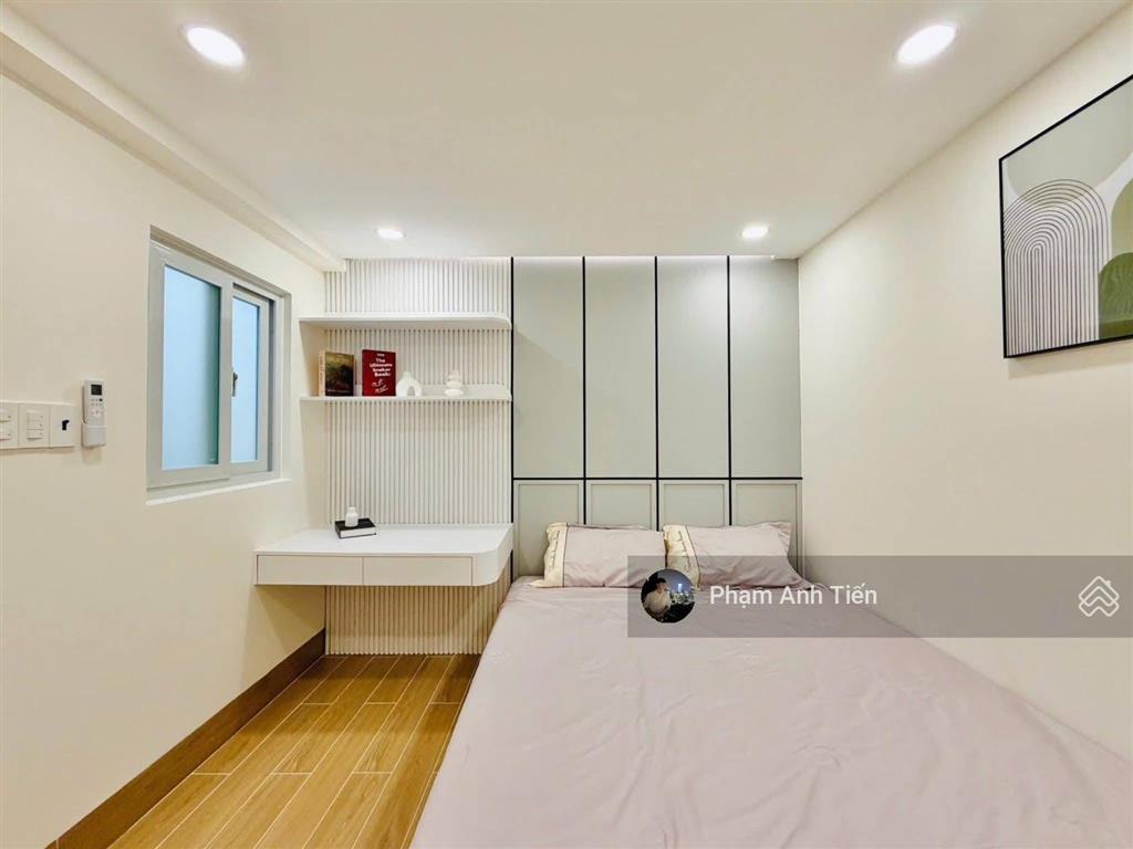 Chính chủ bán nhà ngay trung tâm, đường bạch đằngbình thạnh. giá 3tỷ290/65m2, gần ngã tư hàng xanh