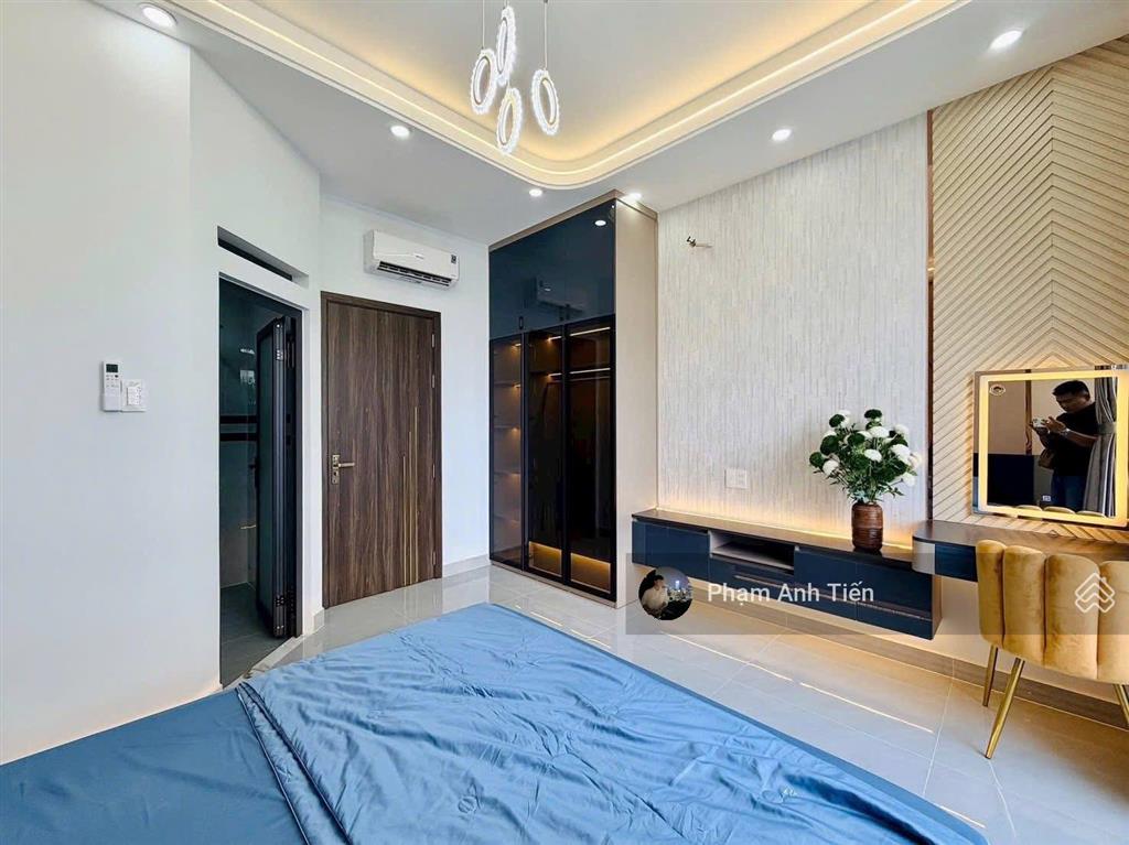 Bán nhà trung tâm đường nguyễn bỉnh khiêm  q.1, 5tỷ090/75m2, đang cho thuê 33tr/th. gần chợ đa kao