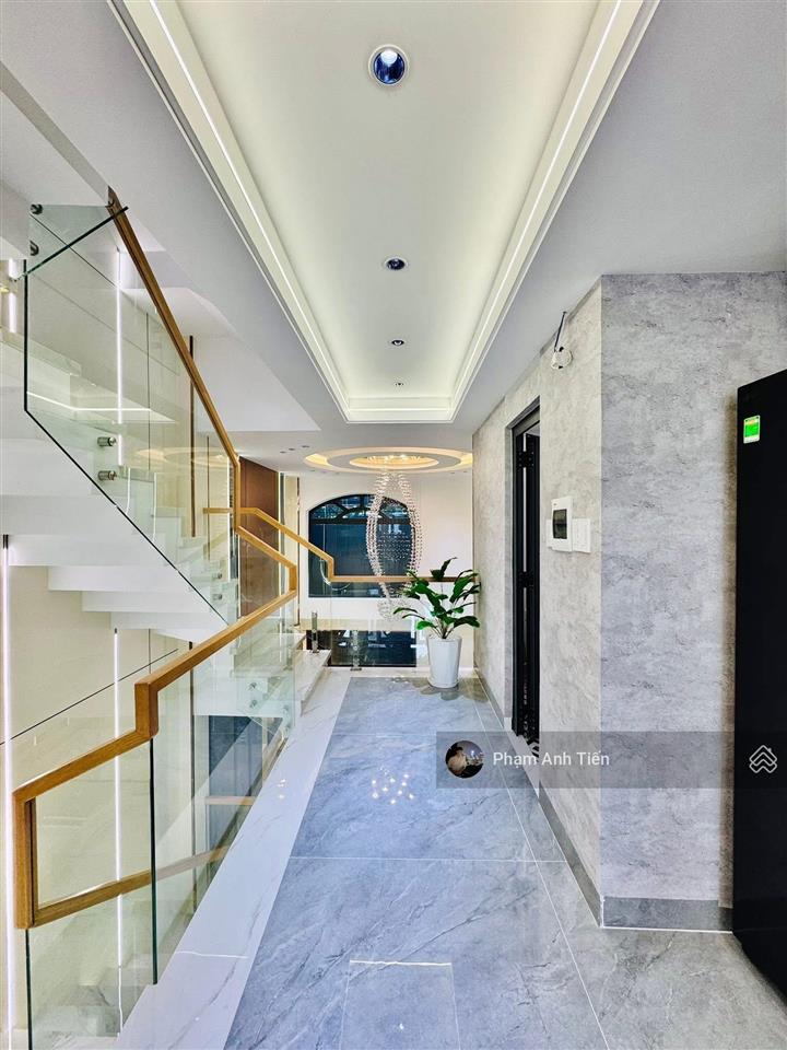 Giá cực tốt 3tỷ320/71m2. đường nguyễn gia trí  bình thạnh, đang cho thuê 23tr. gần đại học gtvt