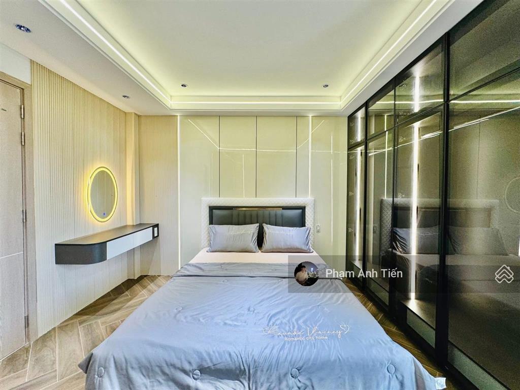 Giá cực tốt 3tỷ320/71m2. đường nguyễn gia trí  bình thạnh, đang cho thuê 23tr. gần đại học gtvt