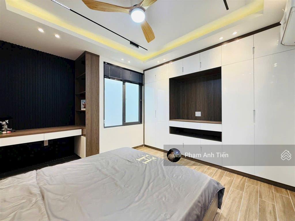 Giá ngộp 64,9m2. đường nguyễn trãi/q. 5, đang cho thuê 28tr. gần trường tiểu học bàu sen