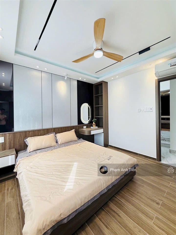 Giá ngộp 64,9m2. đường nguyễn trãi/q. 5, đang cho thuê 28tr. gần trường tiểu học bàu sen
