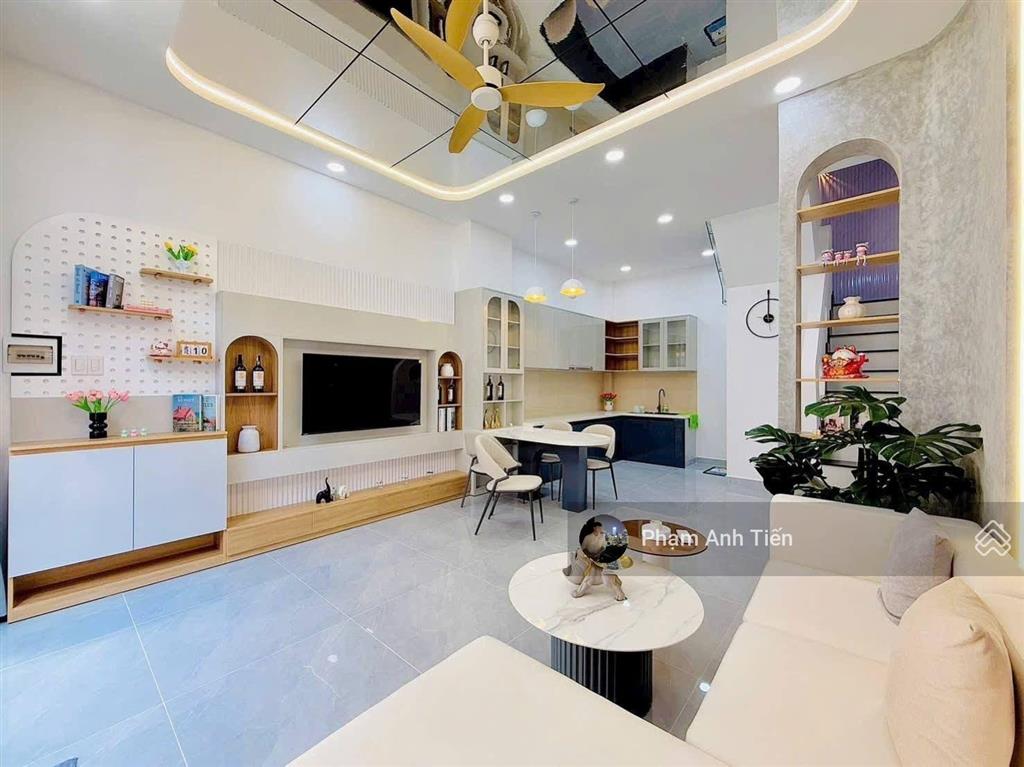 Đẳng cấp sang trọng, 65m2. đường hoà hảo  q. 10, cho thuê 25tr. gần bệnh viện chợ rẫy