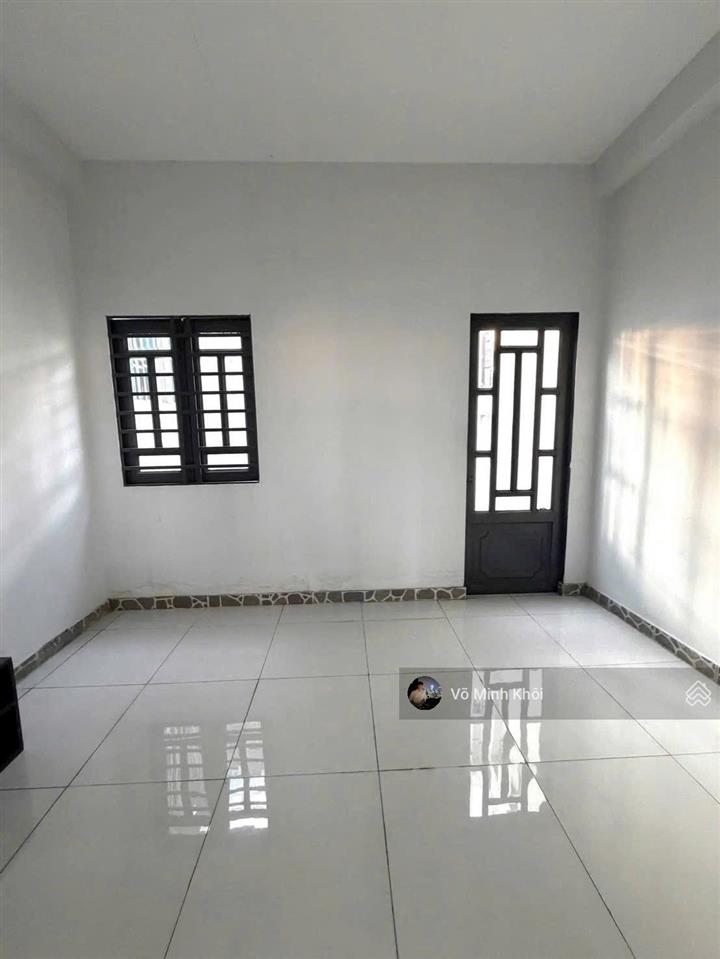 Siêu phẩm 3 lầu, lê thánh tôn  quận 1. 98.5m2, gần chợ bến thành, có hợp đồng thuê 32tr