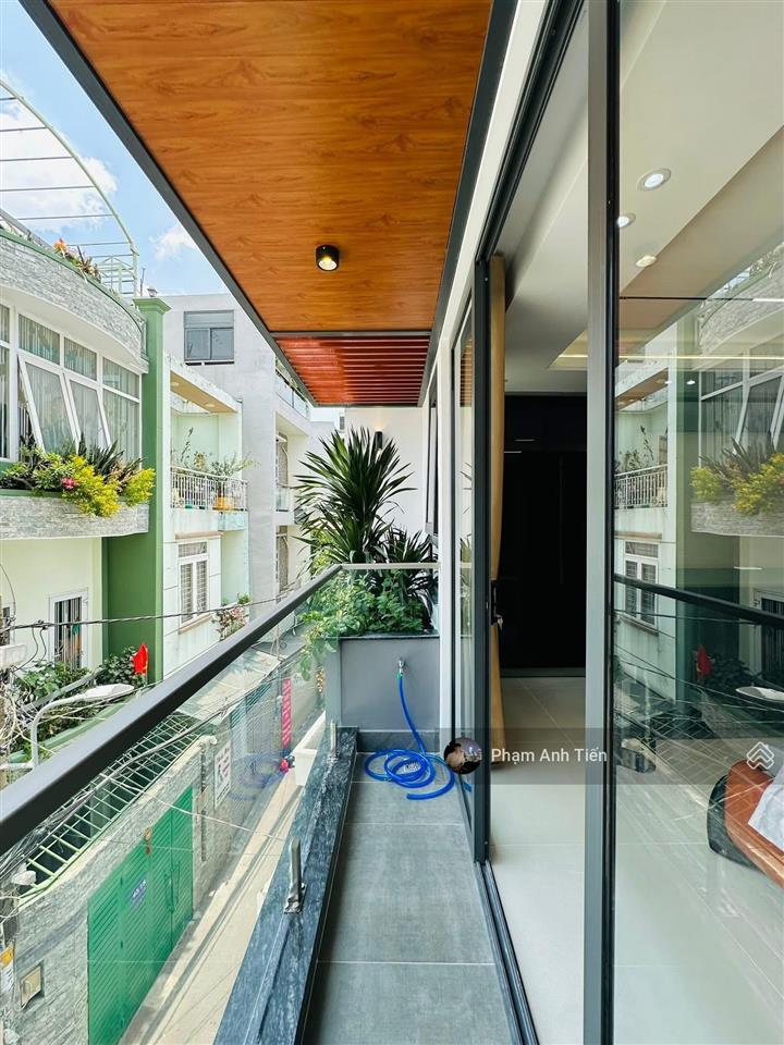 Cô diễm đi úc định cư, 72.7m2. đường lý văn phức  q. 1, cho thuê 27tr. gần chợ tân định
