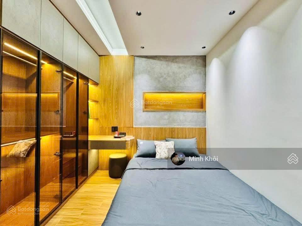 Bán nhà ô tô đậu trong nhà, giá 4tỷ090/93,5m2. đường 6m trần phúq5, đang thuê 21tr. sổ hồng riêng.