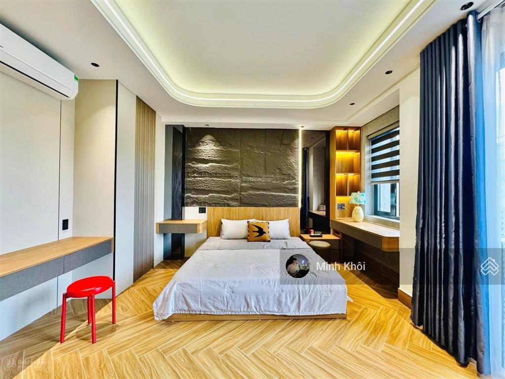 Bán nhà ô tô đậu trong nhà, giá 4tỷ090/93,5m2. đường 6m trần phúq5, đang thuê 21tr. sổ hồng riêng.