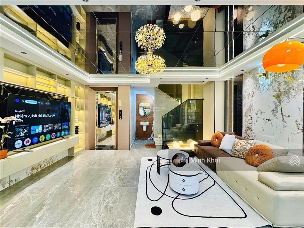 Bán nhà ô tô đậu trong nhà, giá 4tỷ090/93,5m2. đường 6m trần phúq5, đang thuê 21tr. sổ hồng riêng.