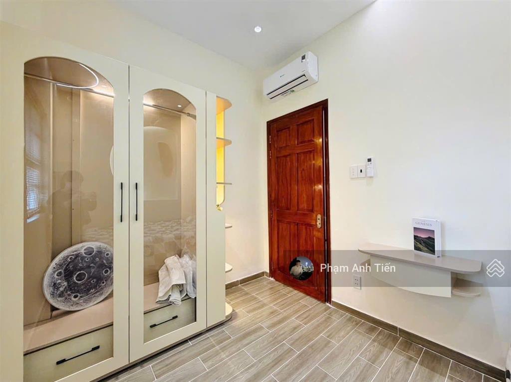 Siêu phẩm nhà vườn 78,5m2. đường hoàng diệu  q. 4, đang cho thuê 30tr. gần chợ xóm chiếu