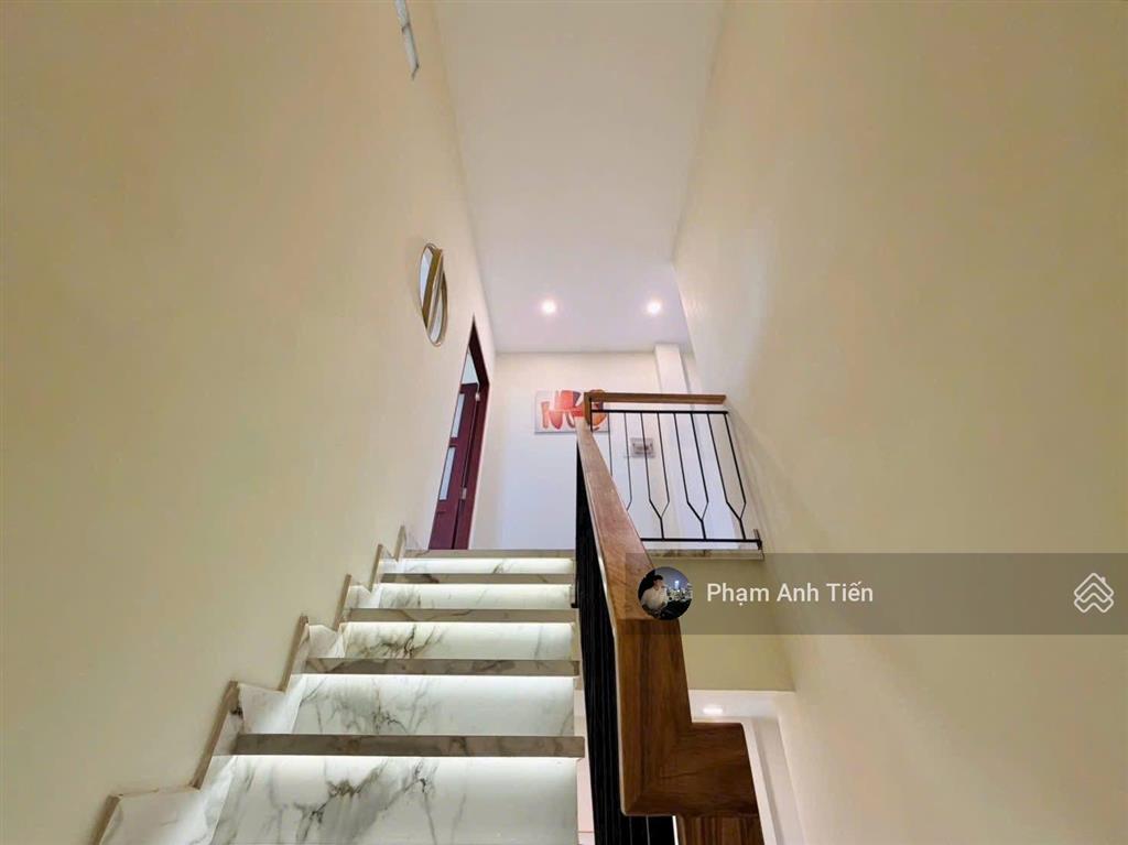 Siêu phẩm nhà vườn 78,5m2. đường hoàng diệu  q. 4, đang cho thuê 30tr. gần chợ xóm chiếu