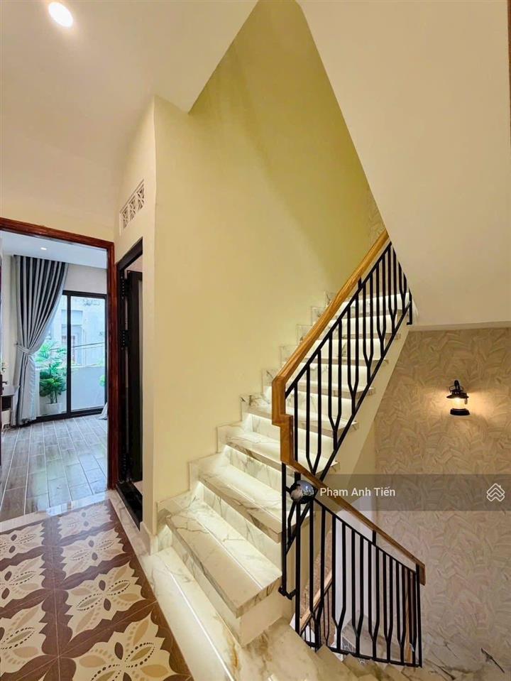 Siêu phẩm nhà vườn 78,5m2. đường hoàng diệu  q. 4, đang cho thuê 30tr. gần chợ xóm chiếu