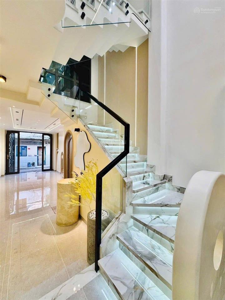 Siêu phẩm nhà phố, đường 7m vườn chuốiq.3. 3tỷ270/78m2, đang cho thuê 23tr/th. gần chợ vườn chuối