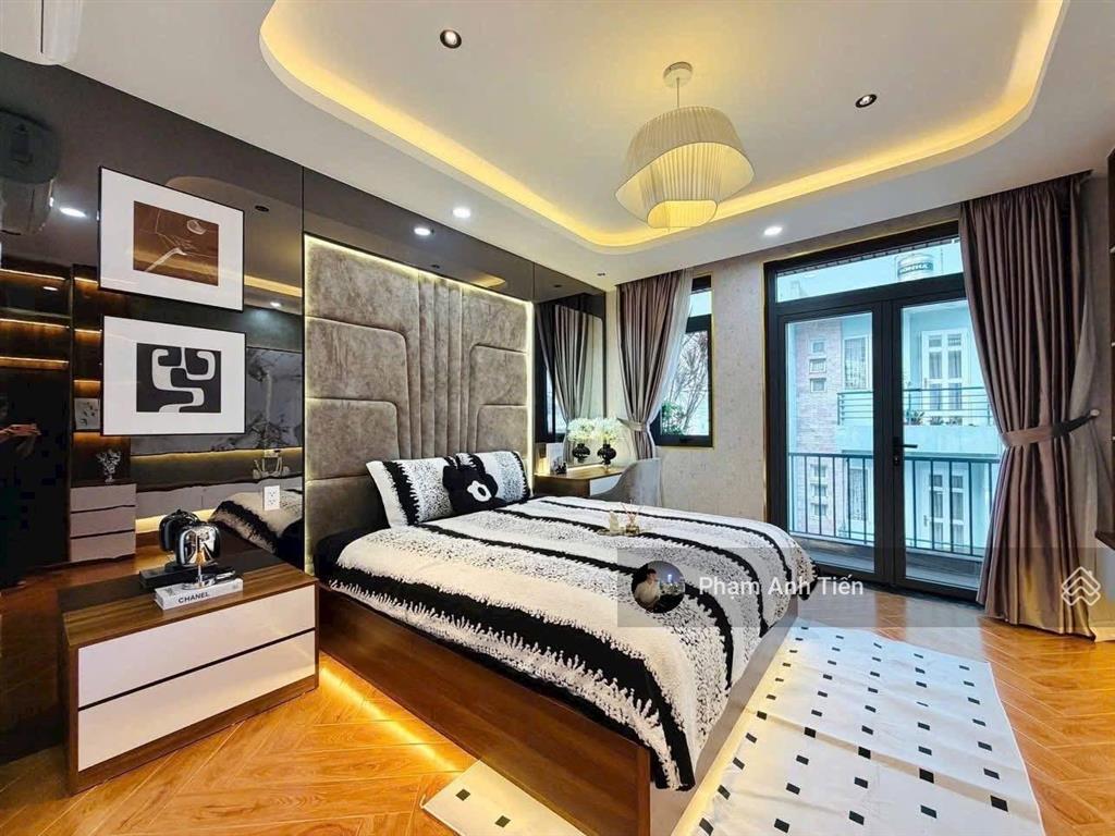 Sang trọng đẳng cấp, đường đoàn thị điểm  phú nhuận. 87,2m². gần bệnh viện hoàn mỹ