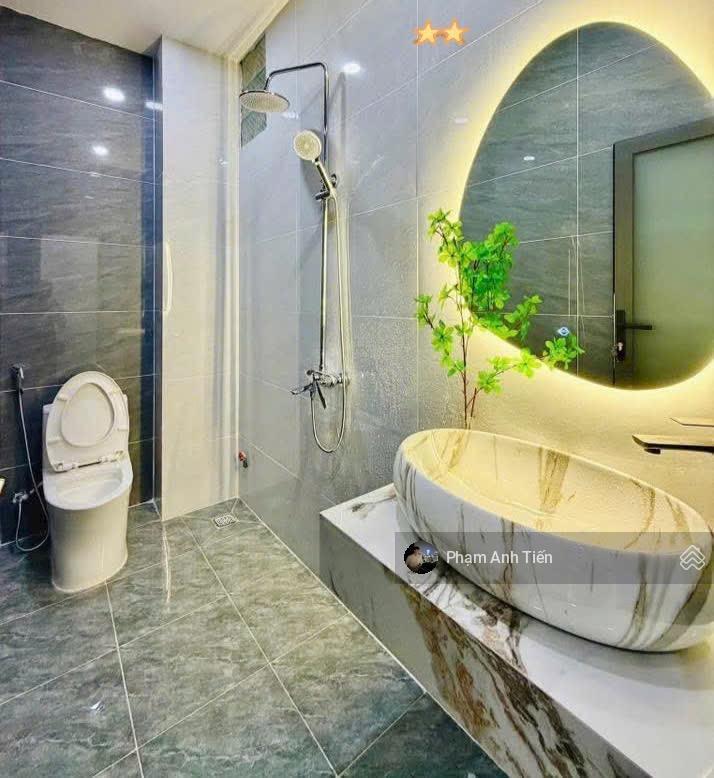 Bán nhà đường oto trần nhật duật  quận 1, đang cho thuê 32tr, 83.5m2. gần chợ tân định