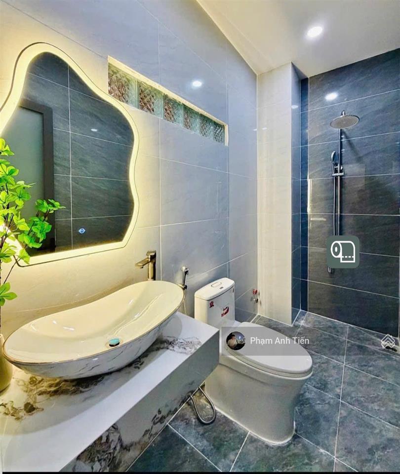 Bán nhà đường oto trần nhật duật  quận 1, đang cho thuê 32tr, 83.5m2. gần chợ tân định