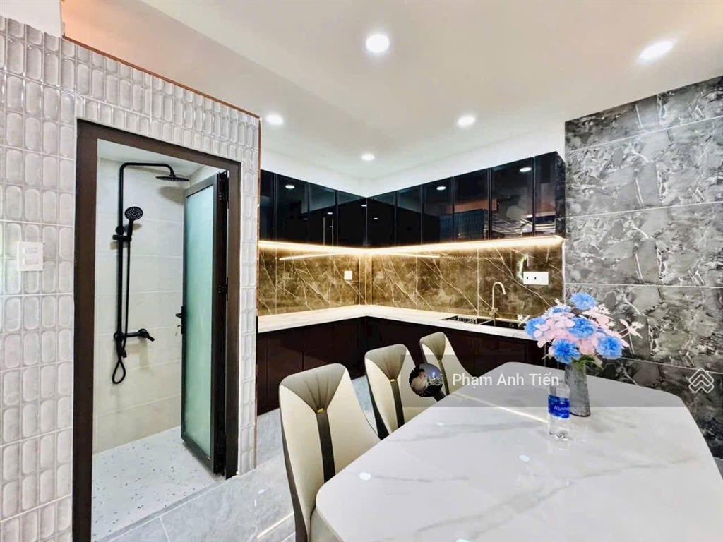 Siêu phẩm giá ngộp 3tỷ290/64m2, đường xô viết nghệ tĩnh bình thạnh, đang cho thuê 20tr/th, sát q.1