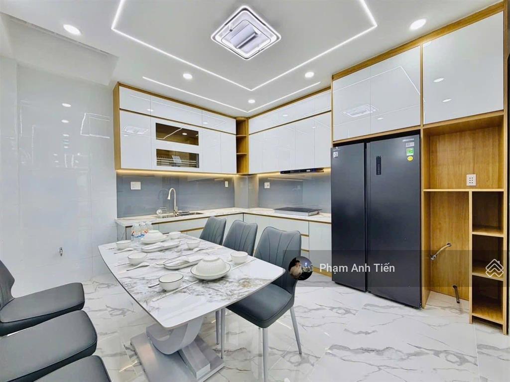 Chính chủ bán nhà đường phạm viết chánhbình thạnh, 3tỷ290/73,5m2. gần chợ thị nghè, cho thuê 20tr.