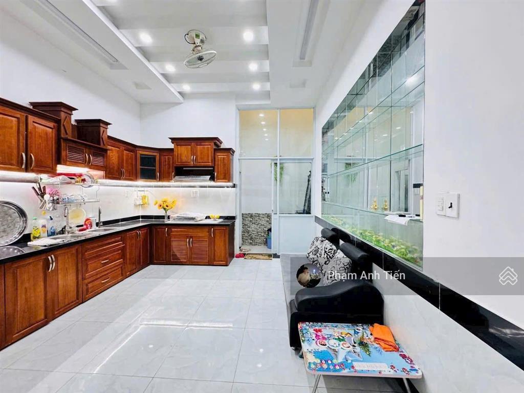 Lên sóng siêu phẩm, giá 3tỷ790/76,4m2. đường 3/2  quận 10, đang cho thuê 25tr. gần vạn hạnh mall
