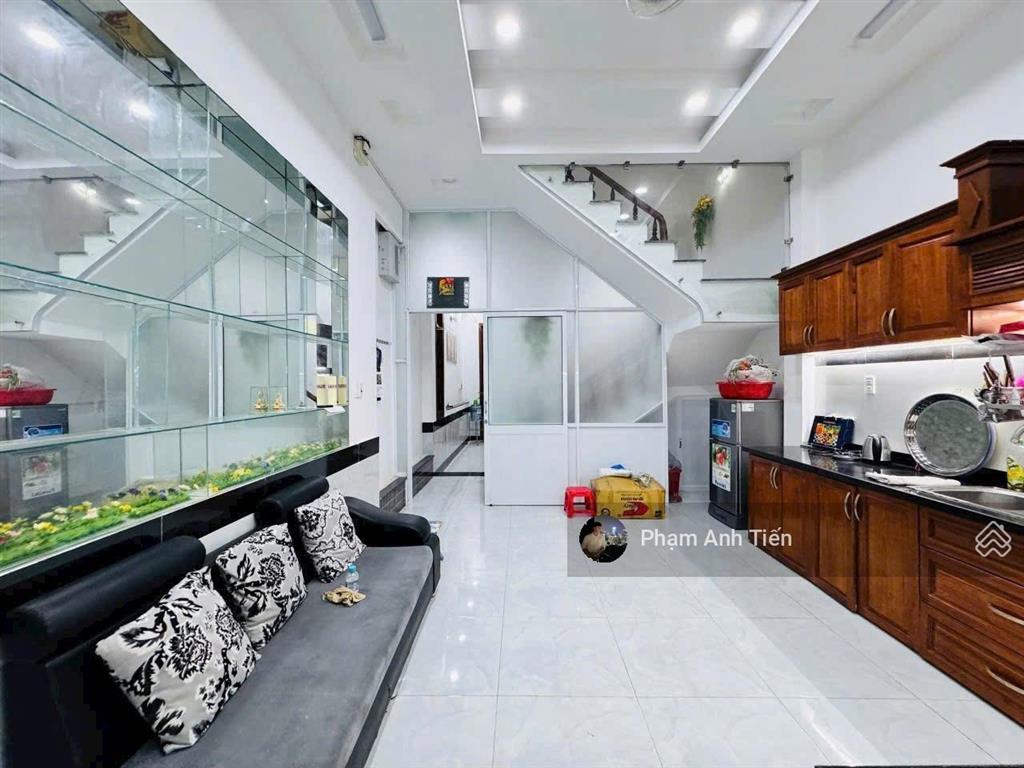 Lên sóng siêu phẩm, giá 3tỷ790/76,4m2. đường 3/2  quận 10, đang cho thuê 25tr. gần vạn hạnh mall