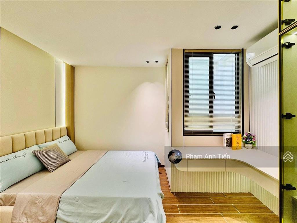 Chính chủ bán gấp nhà đường mê linhbình thạnh.  86.4m2, sẵn hợp đồng thuê 23tr. giáp quận 1