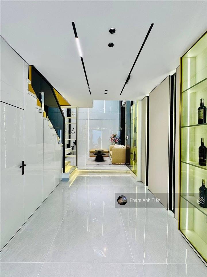 Chính chủ bán gấp nhà đường mê linhbình thạnh.  86.4m2, sẵn hợp đồng thuê 23tr. giáp quận 1