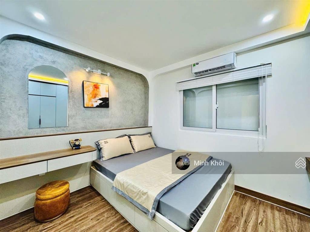 Mặt tiền kinh doanh, đường nguyễn hữu cầuq. 1. giá 6tỷ090/77.2m2, gần chợ tân định. cho thuê 40tr