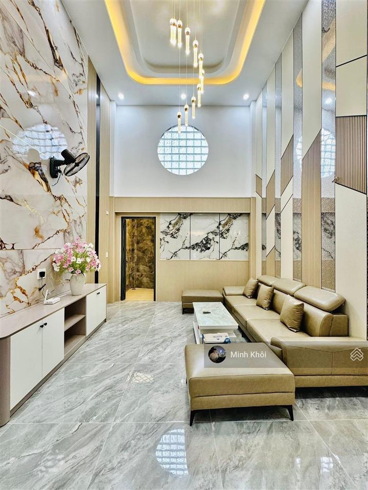 Bán gấp, nhà phố đang cho thuê 27tr. đường lý chính thắng  q. 3, 75,2m2, gần chợ tân định