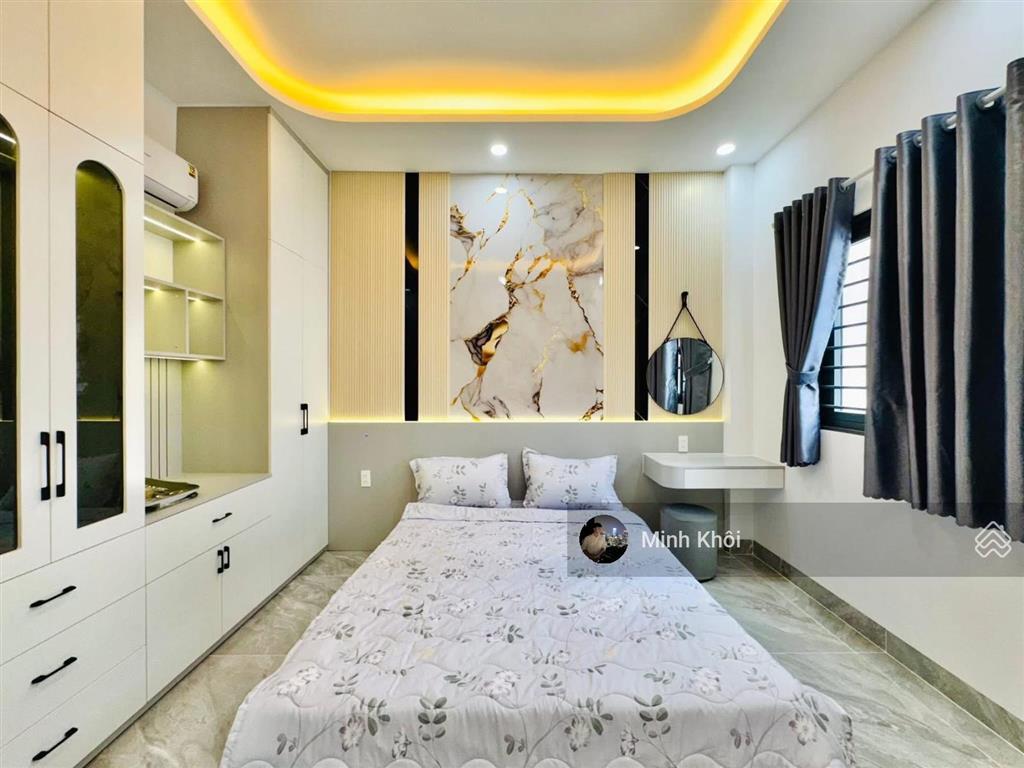 Bán gấp, nhà phố đang cho thuê 27tr. đường lý chính thắng  q. 3, 75,2m2, gần chợ tân định