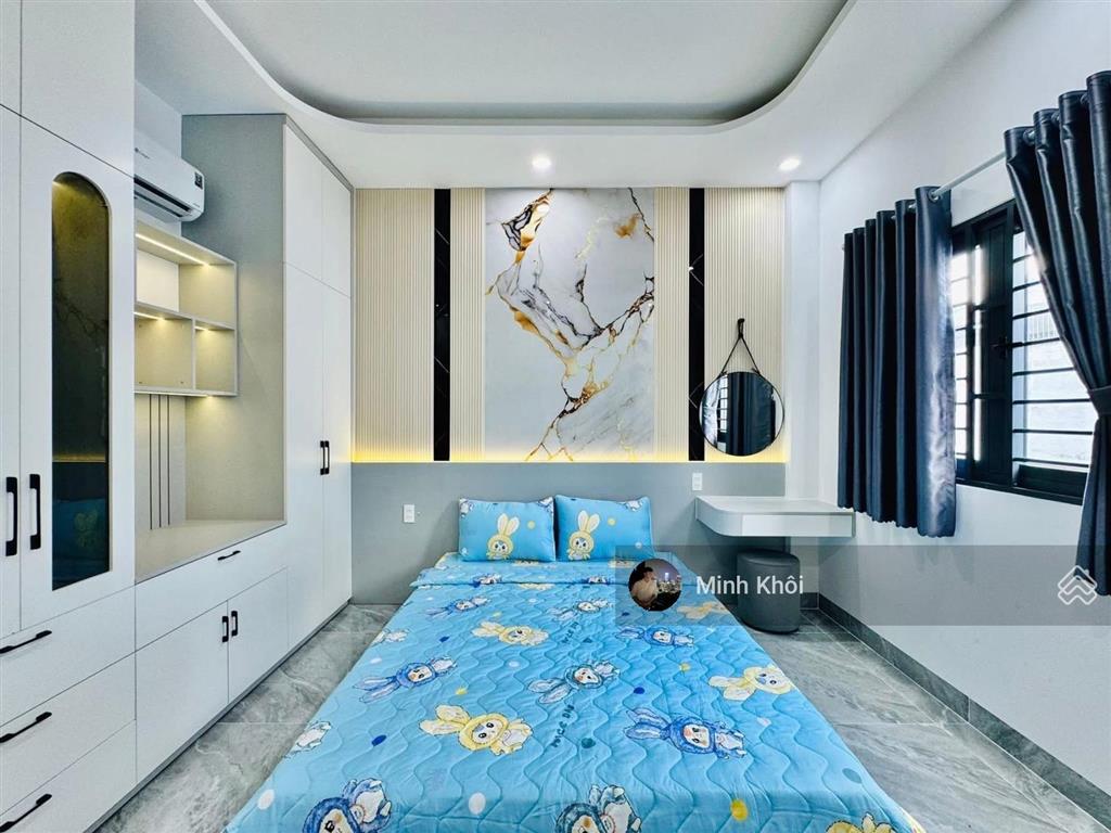 Bán gấp, nhà phố đang cho thuê 27tr. đường lý chính thắng  q. 3, 75,2m2, gần chợ tân định