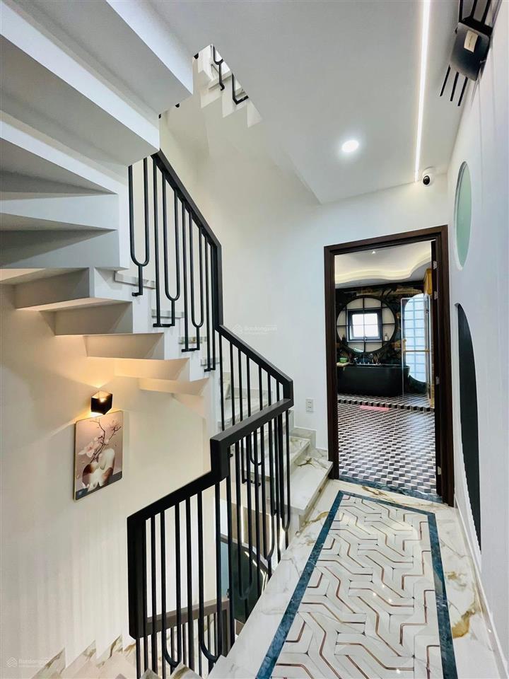 Nhà giá tốt 3tỷ190/71m2, đường ôtô phùng văn cung  phú nhuận. gần bệnh viện hoàn mỹ. cho thuê 23tr