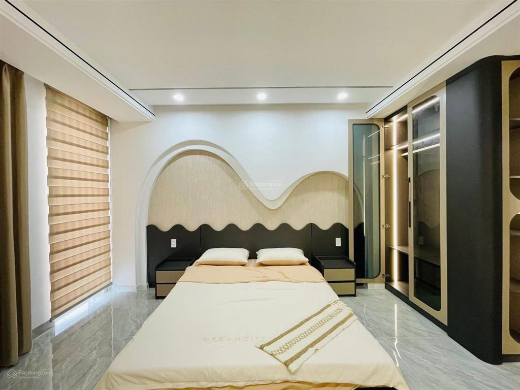 Nhà giá tốt 3tỷ190/71m2, đường ôtô phùng văn cung  phú nhuận. gần bệnh viện hoàn mỹ. cho thuê 23tr