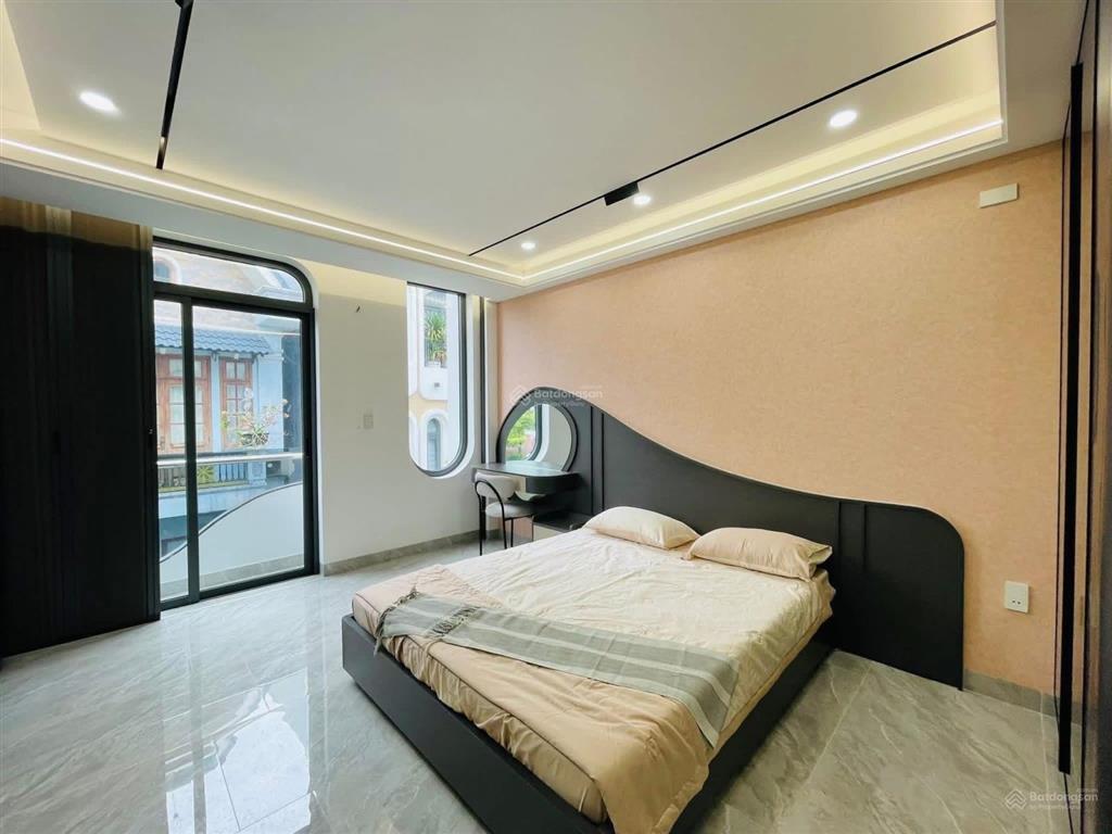 Nhà giá tốt 3tỷ190/71m2, đường ôtô phùng văn cung  phú nhuận. gần bệnh viện hoàn mỹ. cho thuê 23tr