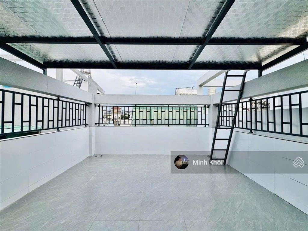 Định cư nước ngoài bán nhà nguyễn hiềnq.3, giá 4tỷ590/78m2 gần bệnh viện bình dân, đang thuê 23tr.