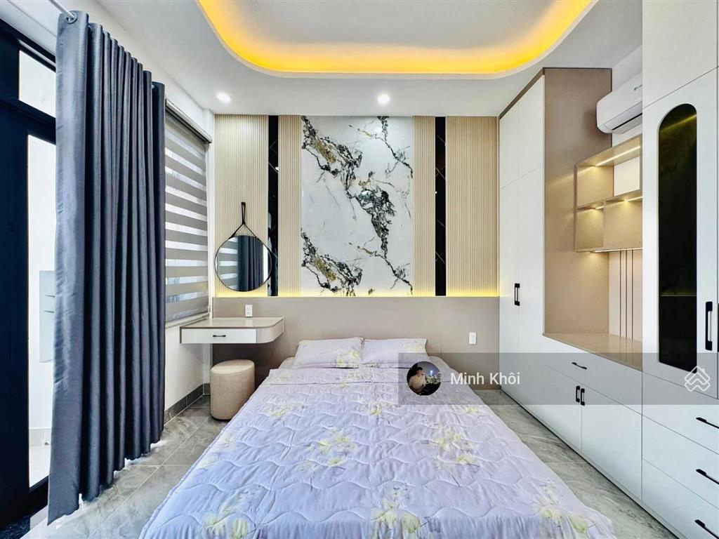 Bán gấp, nhà phố đang cho thuê 27tr. đường lý chính thắng  quận 3, 3tỷ790/75,2m2, gần chợ tân định