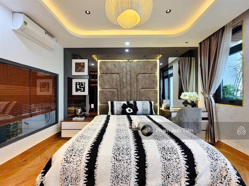 Sang trọng đẳng cấp, đường đoàn thị điểm  phú nhuận. giá 3tỷ890/87,2m. gần bệnh viện hoàn mỹ