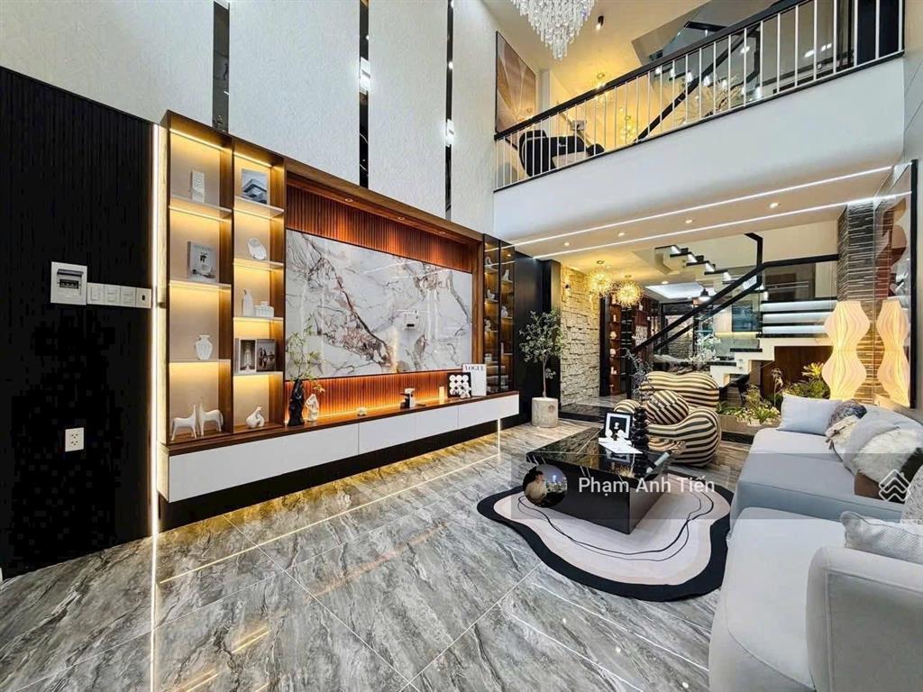 Sang trọng đẳng cấp, đường đoàn thị điểm  phú nhuận. giá 3tỷ890/87,2m. gần bệnh viện hoàn mỹ