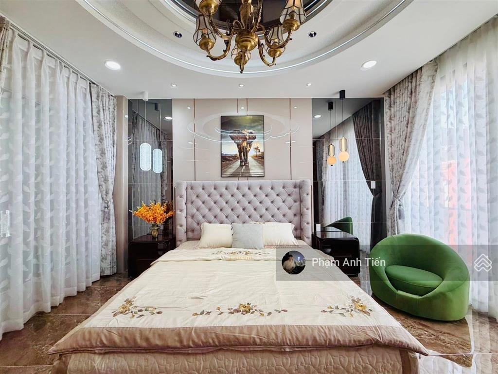 Siêu phẩm đường 6m nguyễn văn cừ  quận 5, 87,5m2 cho thuê 30tr/th, gần trường đh sài gòn