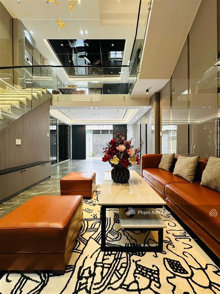 Cô diễm đi úc định cư, giá 5tỷ290/72.7m2. đường lý văn phứcq.1, cho thuê 27tr. gần chợ tân định