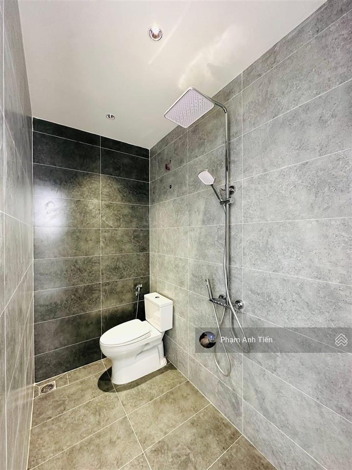 Cô diễm đi úc định cư, giá 5tỷ290/72.7m2. đường lý văn phứcq.1, cho thuê 27tr. gần chợ tân định