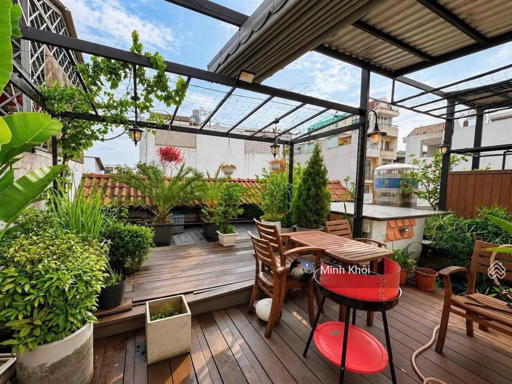 Siêu phẩm sân vườn đường trần nãoq.2, giá 4tỷ450/80m2, gần ga thảo điền. đang cho thuê 25tr/tháng.