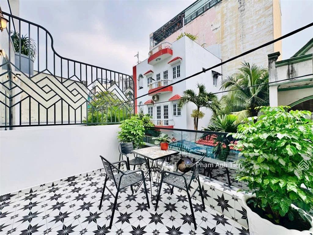 Siêu phẩm đường nguyễn tiểu laq.10, giá 2tỷ790/75m2 gần chợ nguyễn tri phương, đang cho thuê 22tr.